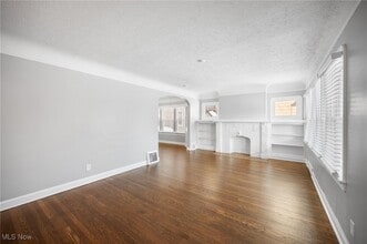 2258 Northland Ave, Unit Down in Lakewood, OH - Building Photo - Building Photo