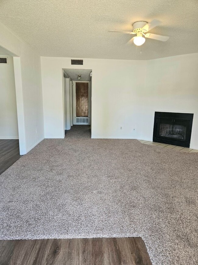 2001 Cedarhill Dr in Killeen, TX - Building Photo - Building Photo