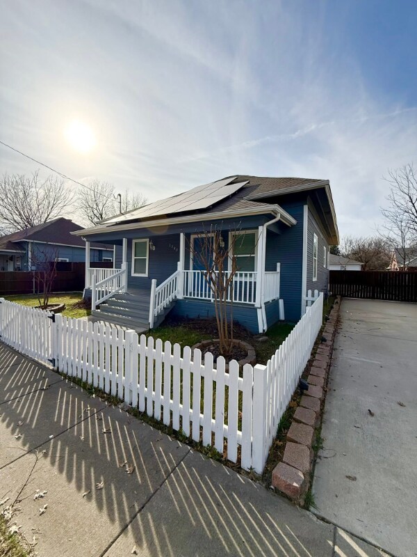 1305 Florence St in McKinney, TX - Building Photo - Building Photo