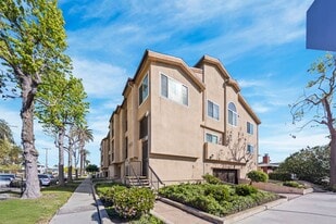 248 E Buckthorn St, Unit Unit 4 in Inglewood, CA - Building Photo