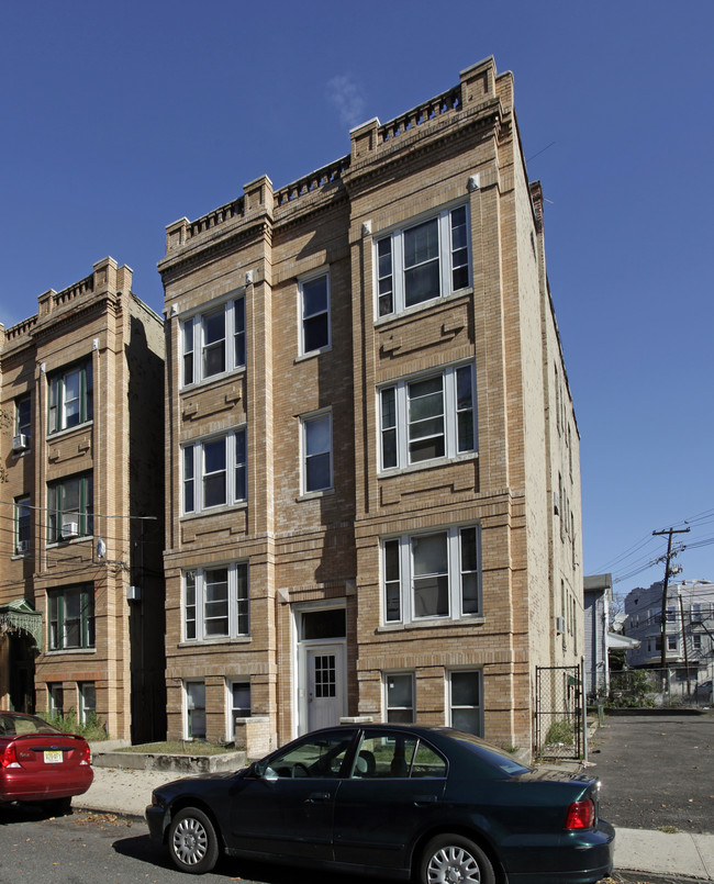 60 Bartholdi Ave in Jersey City, NJ - Building Photo - Building Photo