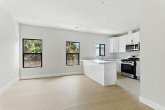 1172 N Wilton Pl, Unit 1172 in Los Angeles, CA - Foto de edificio - Building Photo