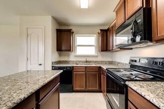 1201 Lombardy Dr in Princeton, TX - Building Photo - Building Photo