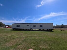 132 Raoul Ln in Thibodaux, LA - Building Photo