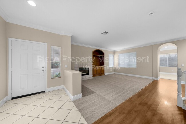 property at 6223 Avenida De Las Vistas
