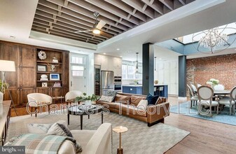 1420 Paloma Way NW in Washington, DC - Building Photo - Building Photo