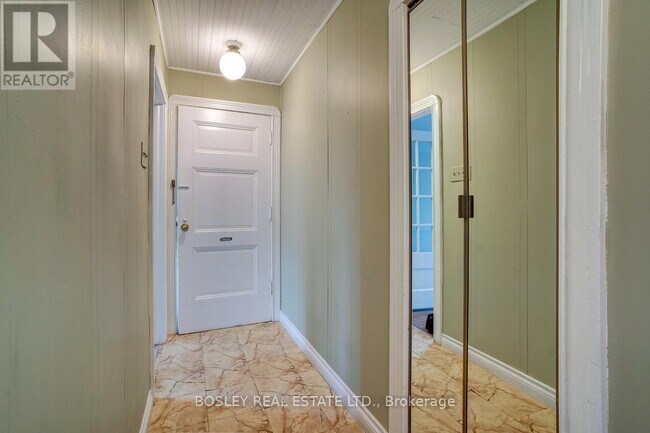 9 Thirty Eighth St in Toronto, ON - Building Photo - Building Photo