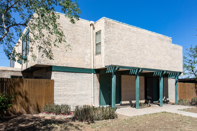 6013 W Townley Ave in Glendale, AZ - Foto de edificio - Building Photo