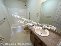 202 Riley Pl photo'