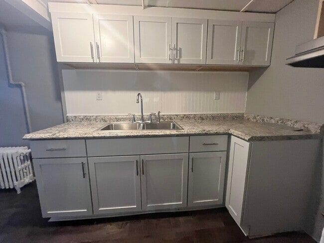 property at 1727 Reaney Ave E