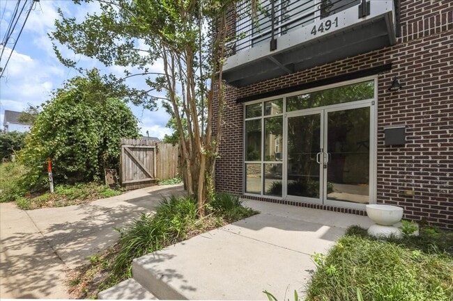 449 St Francis St in Tallahassee, FL - Building Photo - Building Photo