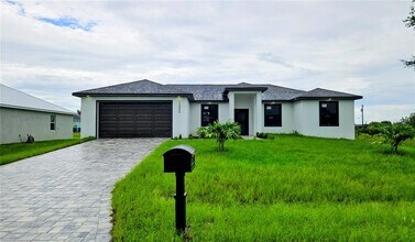 13404 Cedar City Ave in Port Charlotte, FL - Building Photo - Building Photo
