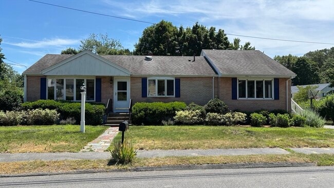 14 Manomet Rd