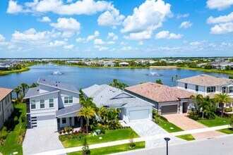 10444 Northbrook Cir in Palm Beach Gardens, FL - Building Photo - Building Photo