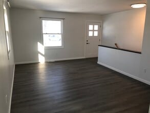 806 Northlawn St NE, Unit 806 in Grand Rapids, MI - Building Photo - Building Photo