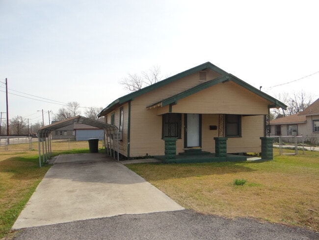 property at 4215 Garden St