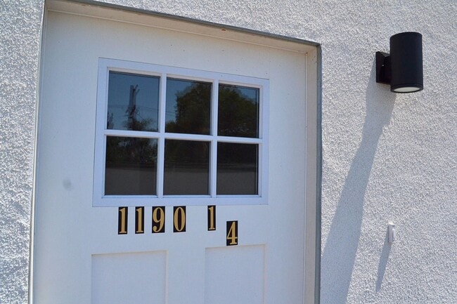 1190 N Kingsley Dr in Los Angeles, CA - Foto de edificio - Building Photo