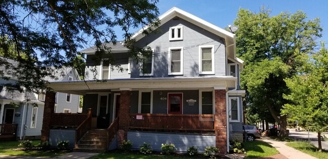 property at 404 W Washington Ave