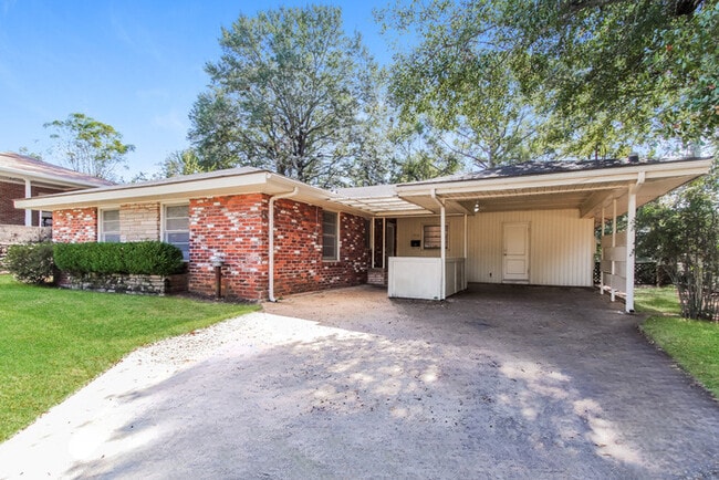 3426 Princess Ann St