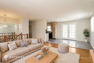 310 Anchor Dr in Greensboro, NC - Building Photo - Building Photo