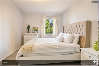 3840 Elijah Ct, Unit 824 in San Diego, CA - Foto de edificio - Building Photo