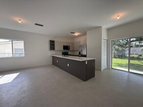 2788 NW 9th Pl in Fort Lauderdale, FL - Building Photo - Building Photo