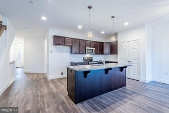 204 Hill Ln in Mechanicsburg, PA - Building Photo - Building Photo