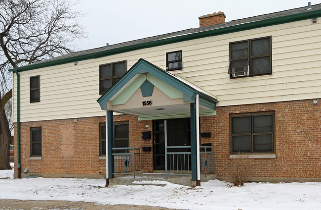 Hillside Terrace in Milwaukee, WI - Foto de edificio - Building Photo