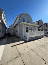17 N Buffalo Ave in Ventnor City, NJ - Building Photo - Building Photo