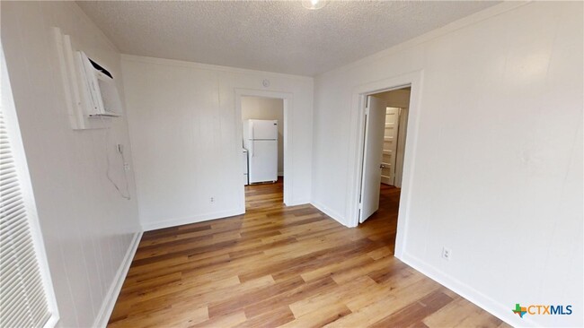 property at 815 York Ave
