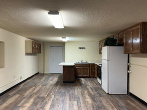 250 N 2nd E St in Mountain Home, ID - Foto de edificio - Building Photo