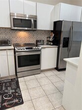 5596 SW 28th Terrace in Fort Lauderdale, FL - Building Photo - Building Photo