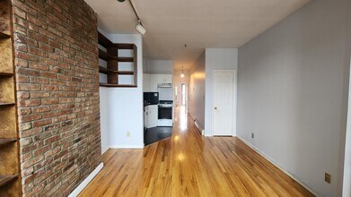 222 Madison St in Hoboken, NJ - Building Photo - Building Photo