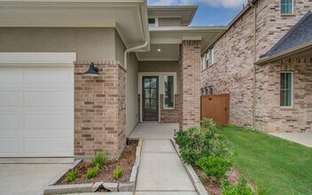 24838 Harrow Mdw Dr in Katy, TX - Building Photo - Building Photo
