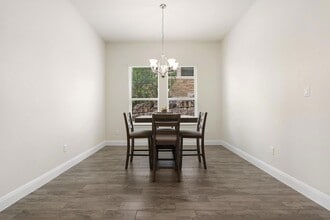 2304 Arroyo Grande in Leander, TX - Foto de edificio - Building Photo