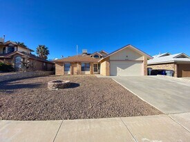 4713 Harvest Ln in El Paso, TX - Building Photo