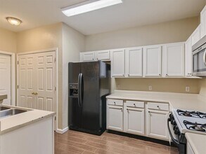 2858 Southampton Way in Round Rock, TX - Building Photo - Building Photo