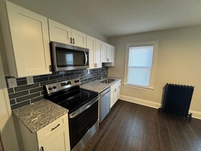29-31 Nesbit Ave in West Hartford, CT - Building Photo - Building Photo
