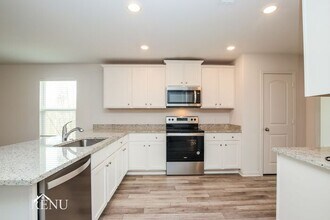 18624 Allen Welch Dr in Elgin, TX - Building Photo - Building Photo