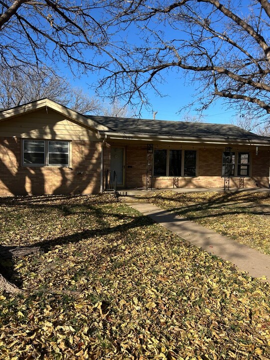 3600 S Lamar St in Amarillo, TX - Building Photo