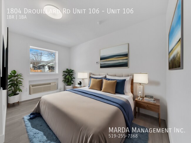 1804 Drouillard Rd in Windsor, ON - Building Photo - Building Photo