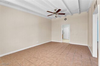 710 N 10th St in Las Vegas, NV - Building Photo - Building Photo