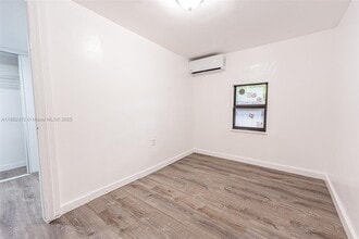 11 SW 13th Ave in Delray Beach, FL - Building Photo - Building Photo