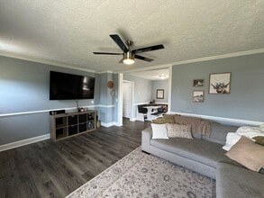 400 Shenandoah Rd in Hampton, VA - Building Photo - Building Photo