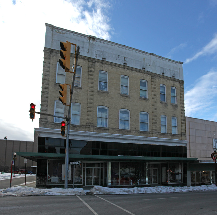 Opera House Apartments in Bluefield, WV - Building Photo