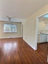 1281 E Fremont Terrace in Sunnyvale, CA - Foto de edificio - Building Photo