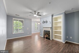 46608 Drysdale Terrace in Sterling, VA - Building Photo - Building Photo