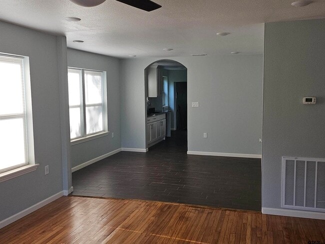 1403 W 2nd St in Tyler, TX - Building Photo - Building Photo