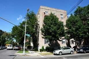 14903 Sanford Ave Apartamentos