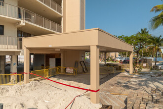 Carlos Pointe in Ft. Myers, FL - Building Photo - Building Photo